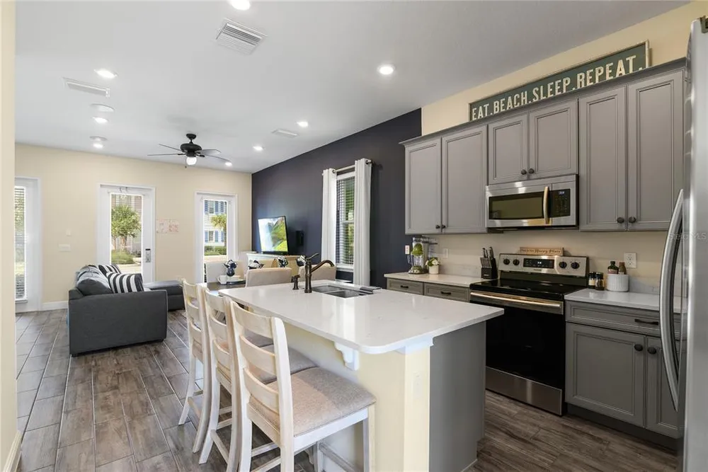 8040 Lost Shaker Ln, Kissimmee, FL 34747