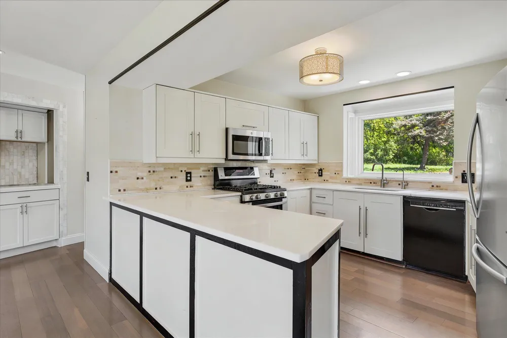 2782 TAMARACK DRIVE, Medina, MN 55356