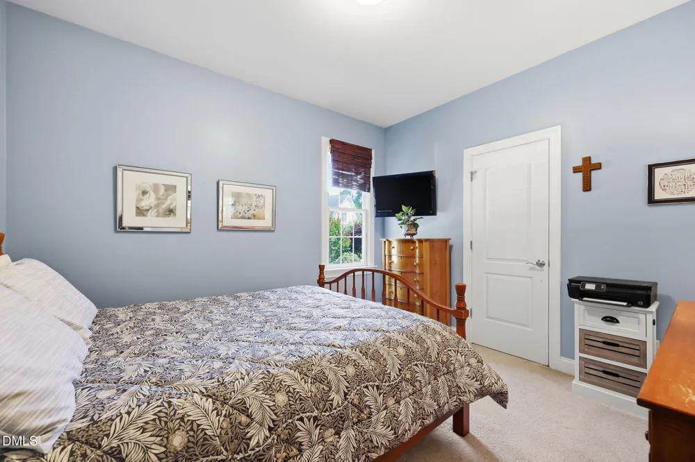 7040 Dayton Ridge Dr, Apex, NC 27539