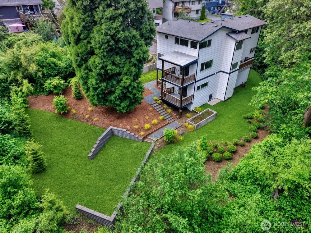 5942 21st Ave SW, Seattle, WA 98106