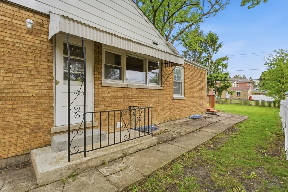 306 W Lonnquist Blvd, Mount Prospect, IL 60056