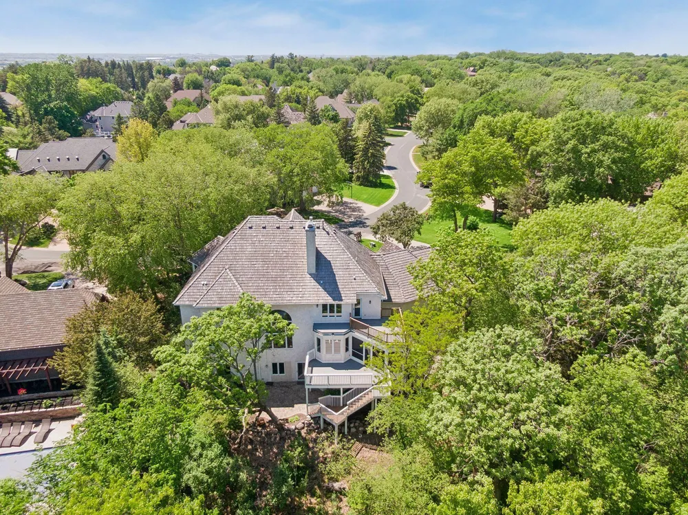 10444 Purdey Rd, Eden Prairie, MN 55347