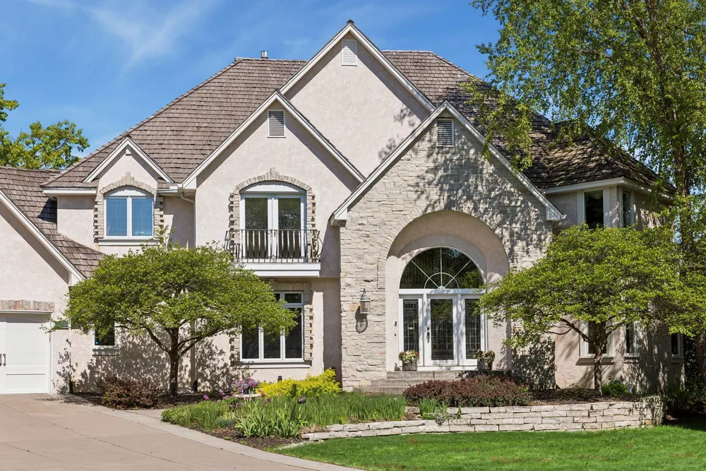 10444 Purdey Rd, Eden Prairie, MN 55347
