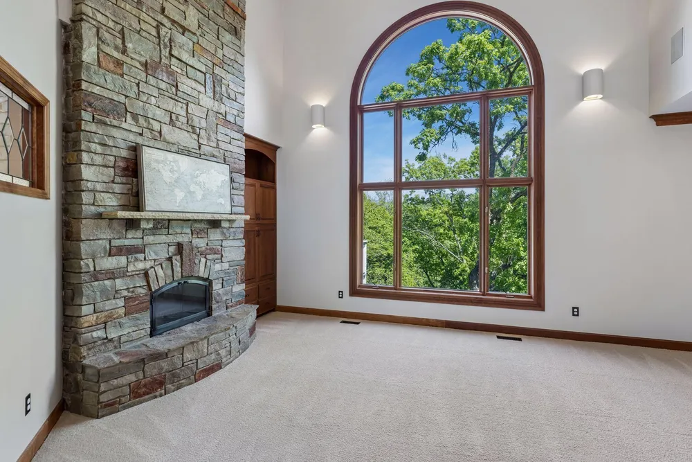 10444 Purdey Rd, Eden Prairie, MN 55347