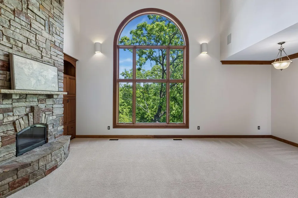10444 Purdey Rd, Eden Prairie, MN 55347
