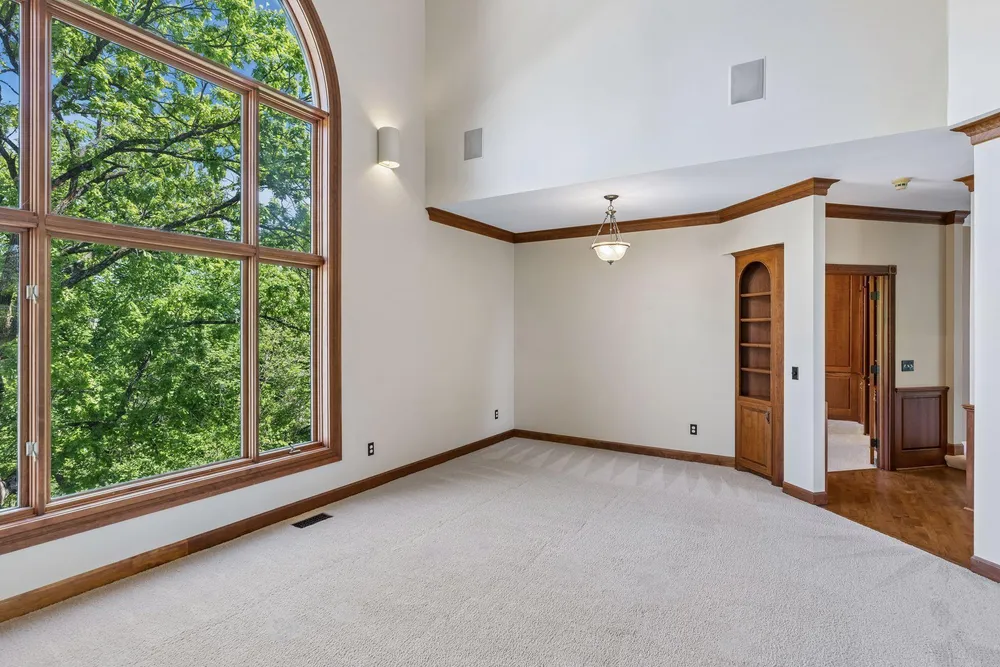 10444 Purdey Rd, Eden Prairie, MN 55347