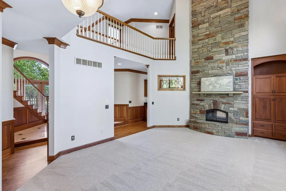 10444 Purdey Rd, Eden Prairie, MN 55347