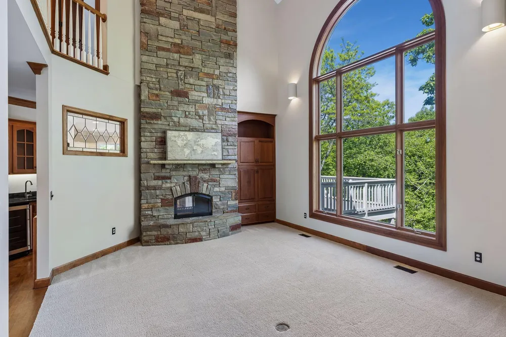 10444 Purdey Rd, Eden Prairie, MN 55347