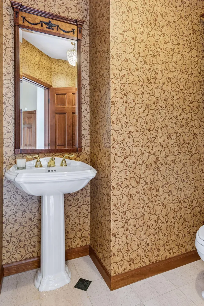 10444 Purdey Rd, Eden Prairie, MN 55347