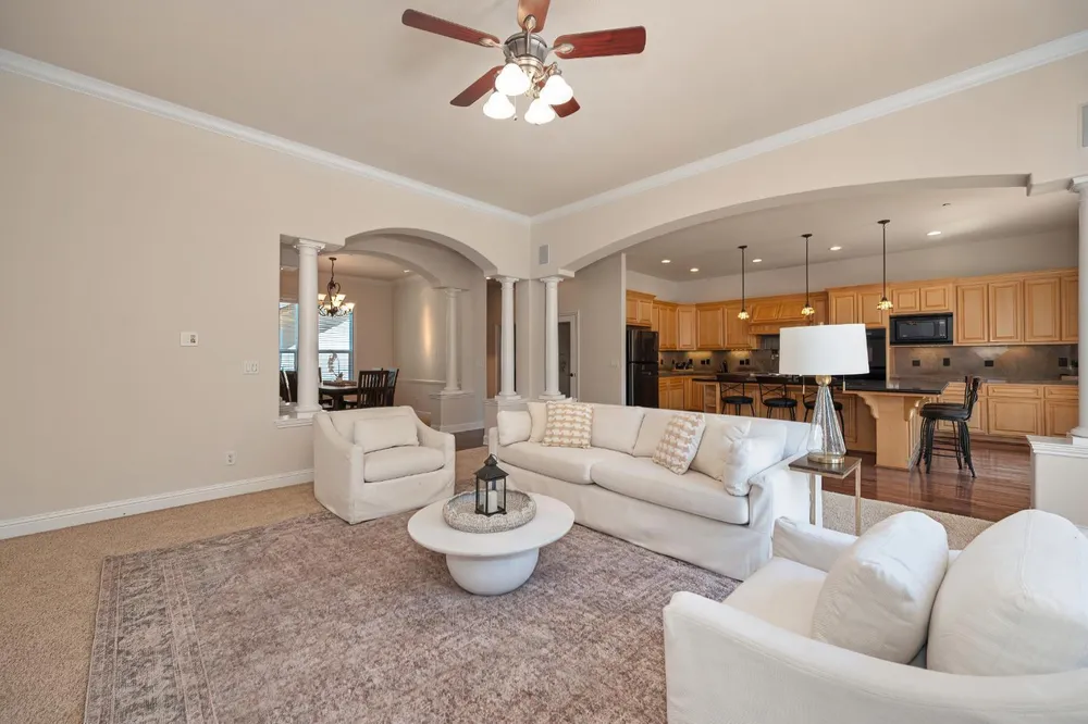 8484 Cobble Creek Ln, Orangevale, CA 95662