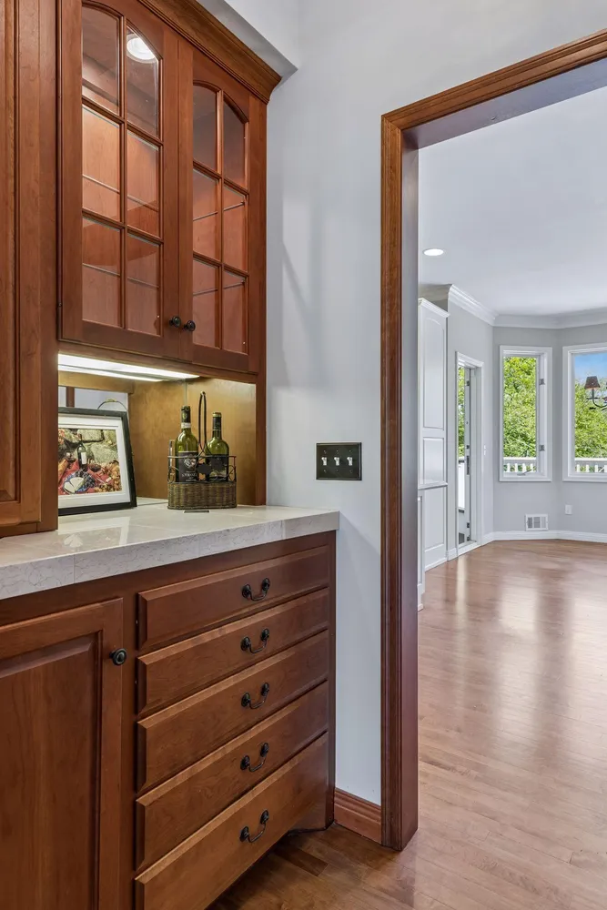 10444 Purdey Rd, Eden Prairie, MN 55347