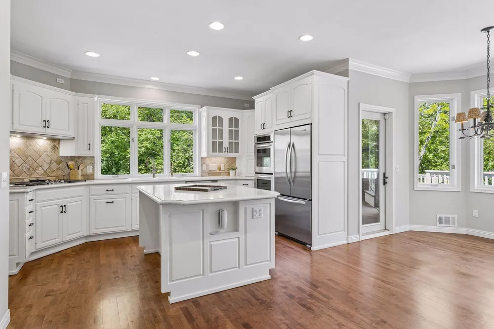 10444 Purdey Rd, Eden Prairie, MN 55347