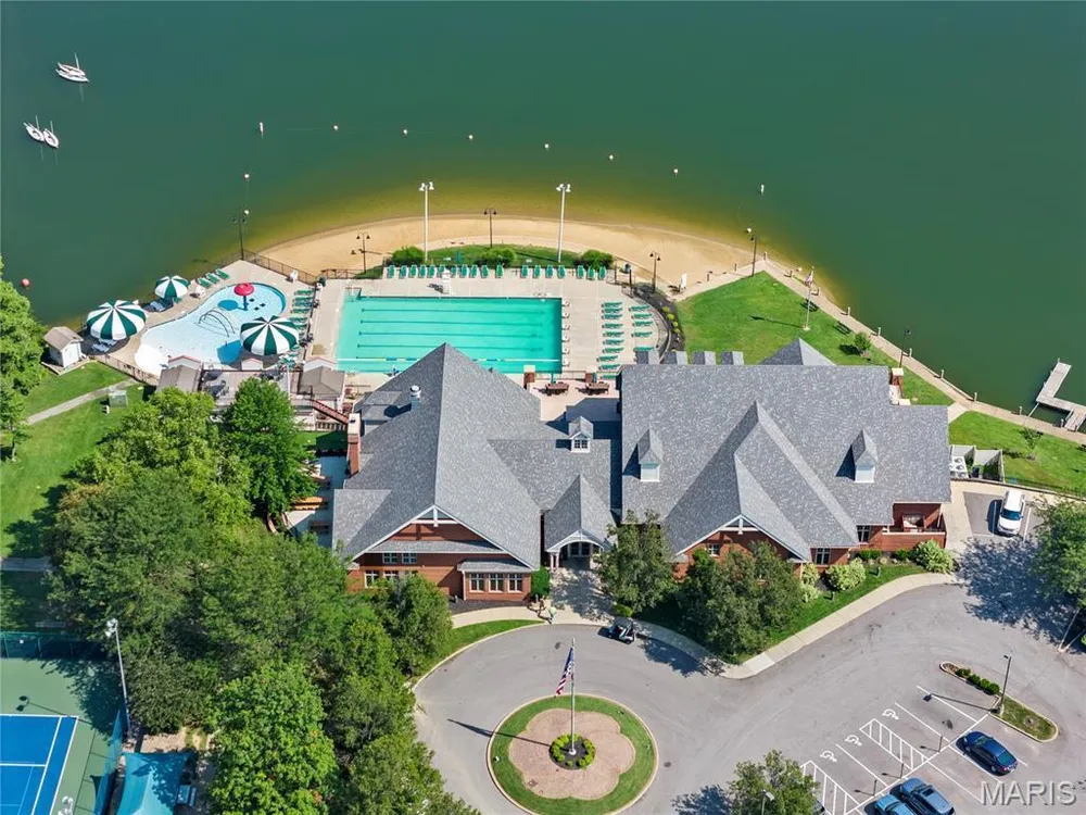 2 Forest Park Circle, Lake St Louis, MO 63367