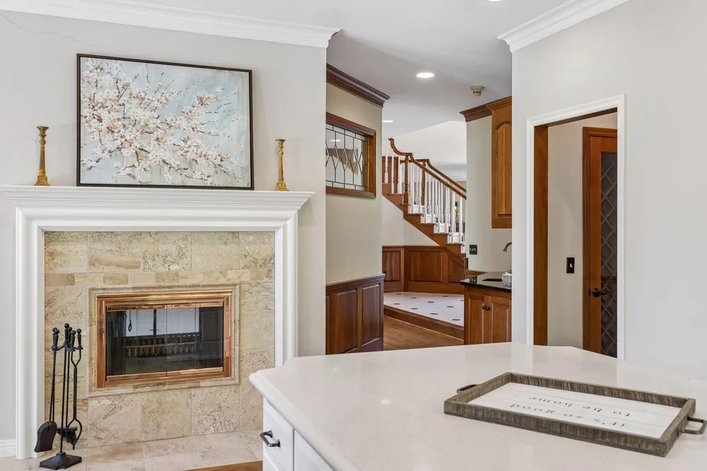10444 Purdey Rd, Eden Prairie, MN 55347