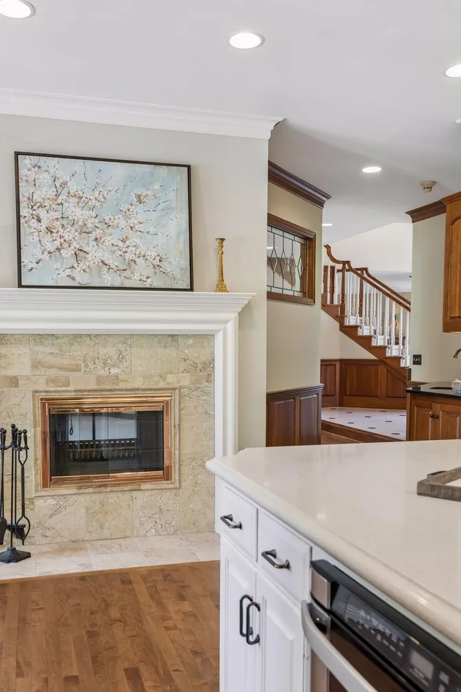 10444 Purdey Rd, Eden Prairie, MN 55347