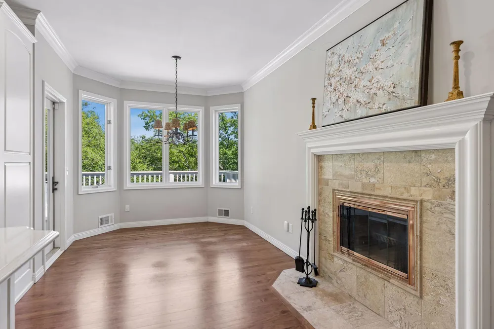 10444 Purdey Rd, Eden Prairie, MN 55347