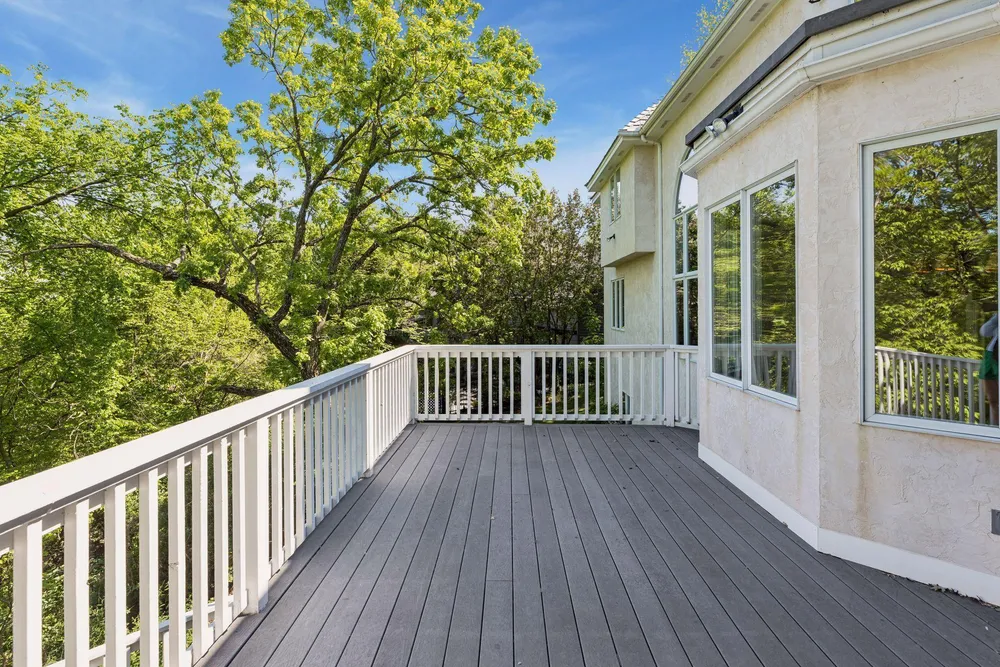 10444 Purdey Rd, Eden Prairie, MN 55347