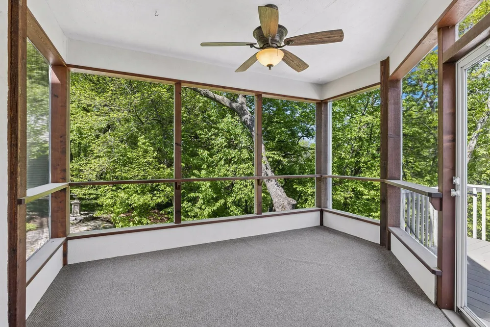 10444 Purdey Rd, Eden Prairie, MN 55347