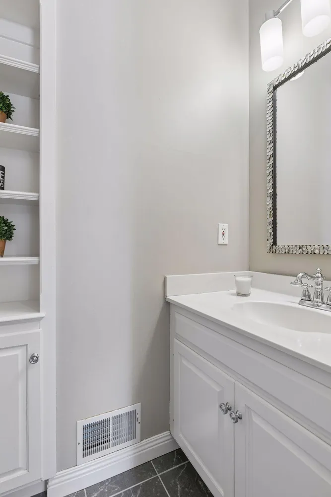 10444 Purdey Rd, Eden Prairie, MN 55347