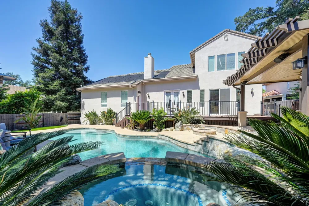 8484 Cobble Creek Ln, Orangevale, CA 95662