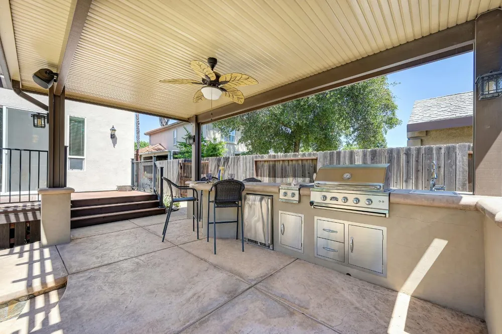 8484 Cobble Creek Ln, Orangevale, CA 95662