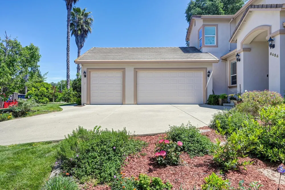 8484 Cobble Creek Ln, Orangevale, CA 95662