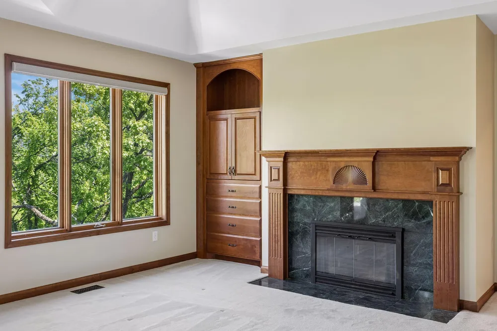 10444 Purdey Rd, Eden Prairie, MN 55347