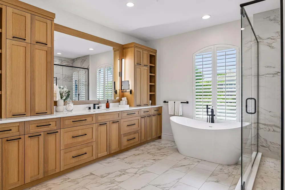715 Rice St E, Wayzata, MN 55391