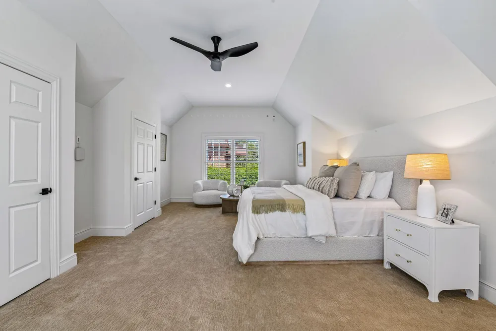 715 Rice St E, Wayzata, MN 55391
