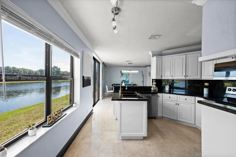 10740 NW 16th Ct, Plantation, FL 33322