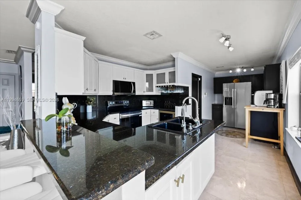 10740 NW 16th Ct, Plantation, FL 33322