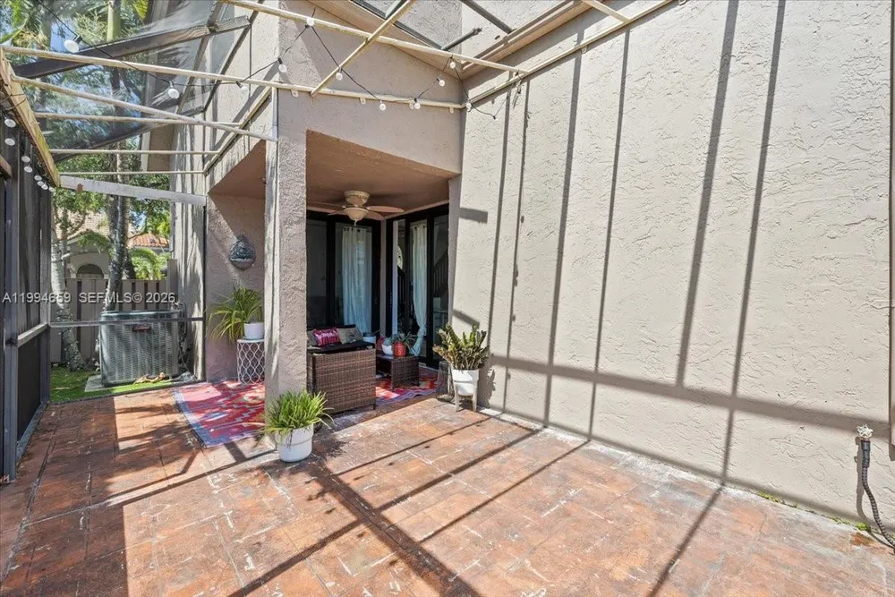 10740 NW 16th Ct, Plantation, FL 33322