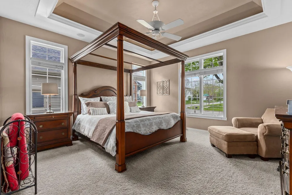 4916 N Silentwind Way, Appleton, WI 54913