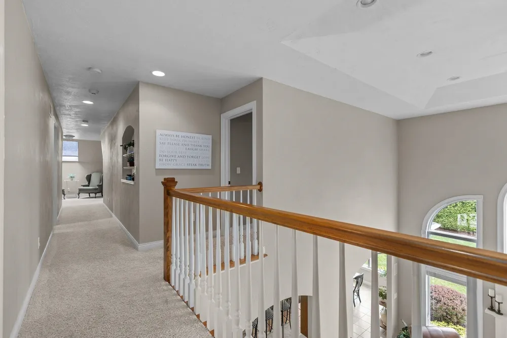 4916 N Silentwind Way, Appleton, WI 54913