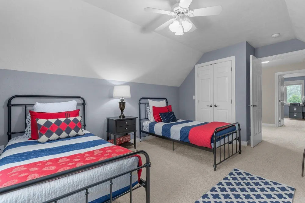 4916 N Silentwind Way, Appleton, WI 54913