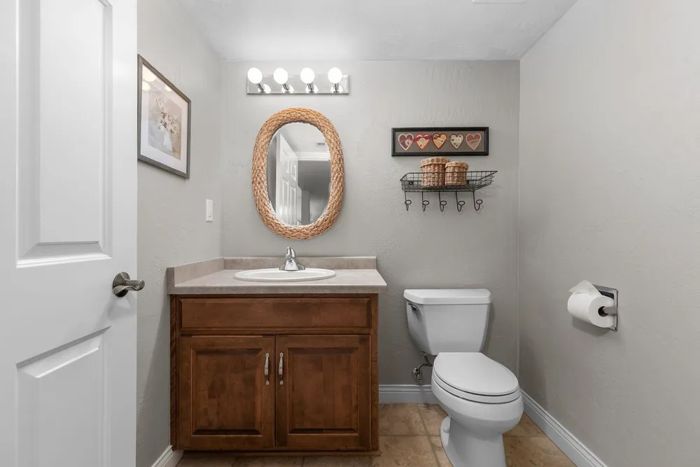 4916 N Silentwind Way, Appleton, WI 54913