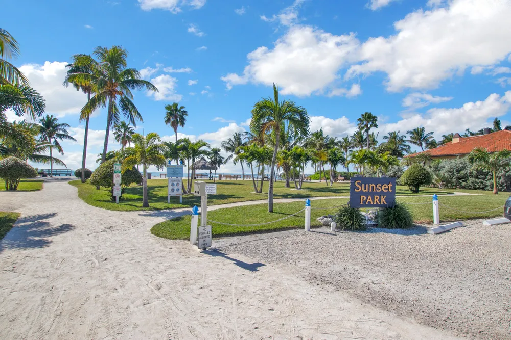 8 Sadowski Causeway, Key Colony Beach, FL 33051