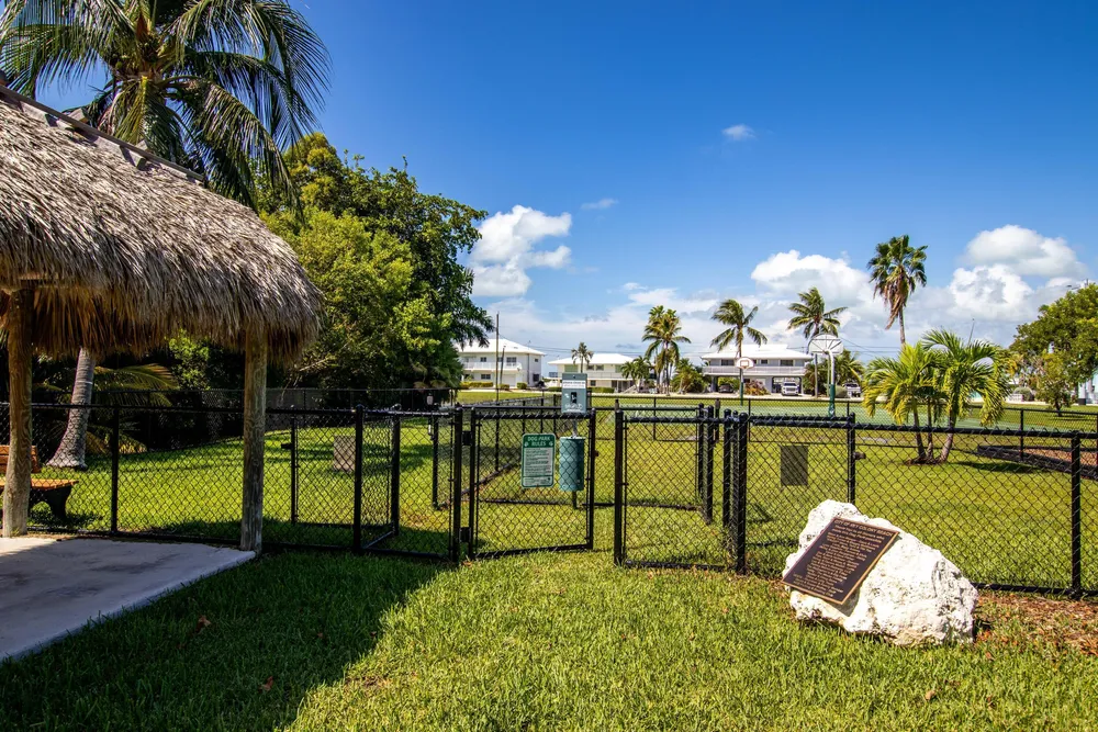 8 Sadowski Causeway, Key Colony Beach, FL 33051