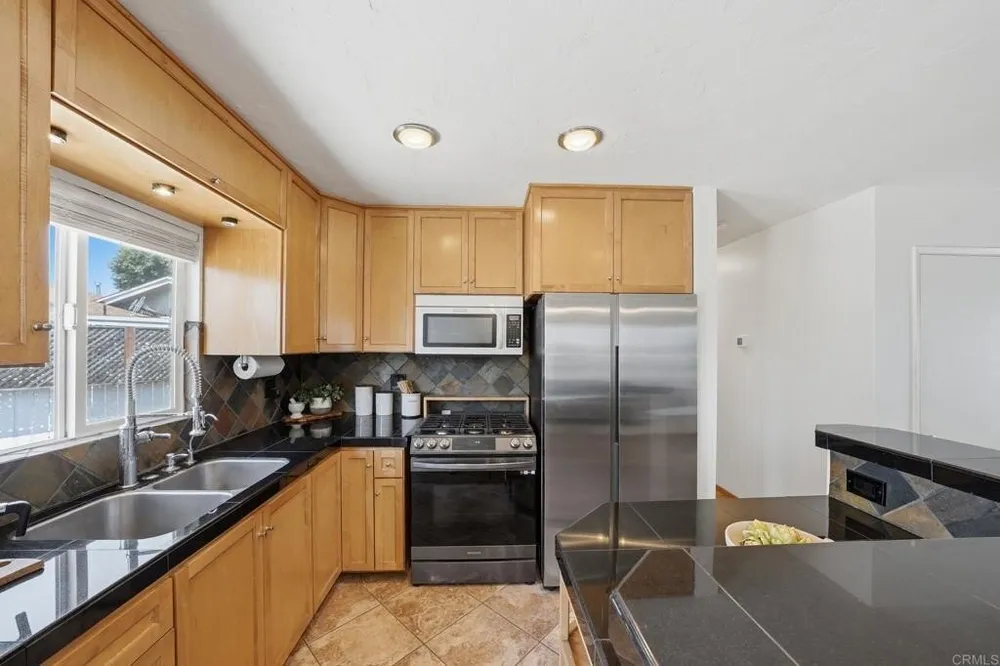 7022 Jeanne Rd, Lemon Grove, CA 91945