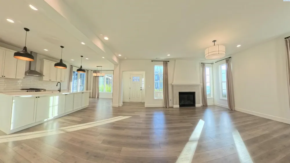 2045 NW Hidden View Ct, Pullman, WA 99163