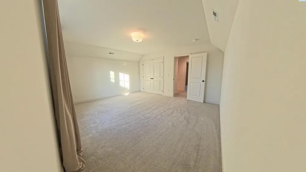 2045 NW Hidden View Ct, Pullman, WA 99163