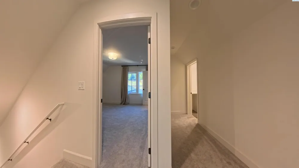 2045 NW Hidden View Ct, Pullman, WA 99163