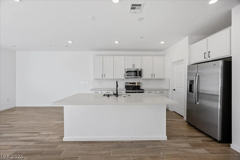 Meadow Lark Ln, Las Vegas, NV 89103