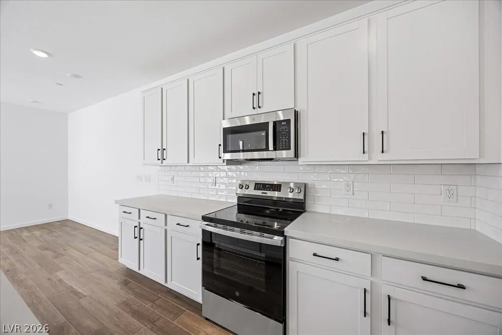 Meadow Lark Ln, Las Vegas, NV 89103