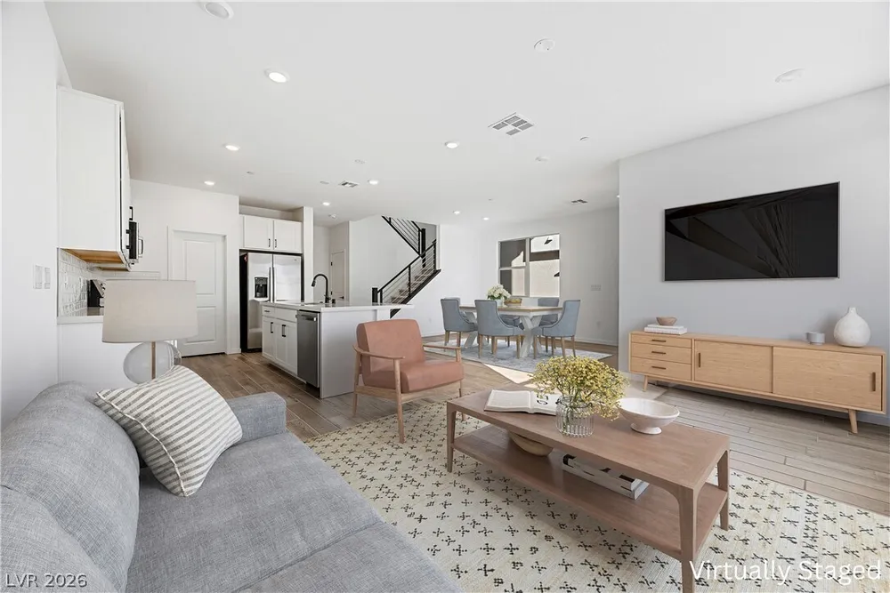 Meadow Lark Ln, Las Vegas, NV 89103