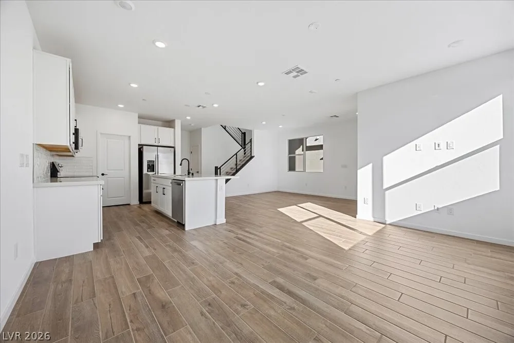 Meadow Lark Ln, Las Vegas, NV 89103