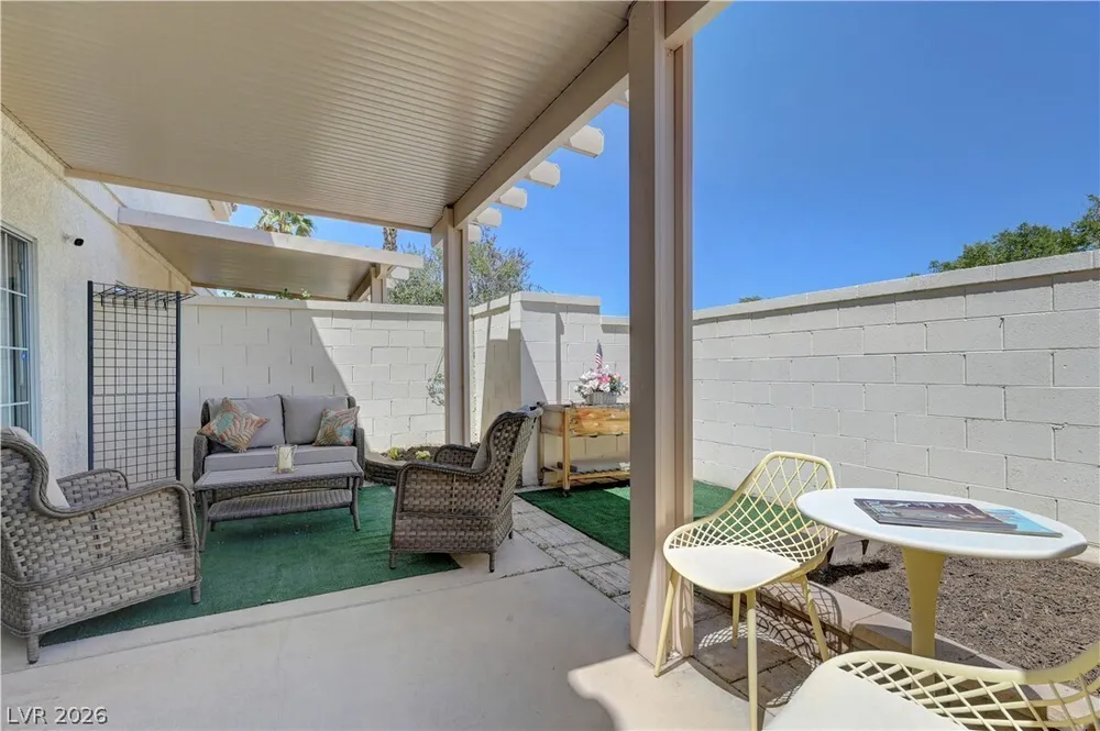 8012 Lisa Dawn Ave, Las Vegas, NV 89147