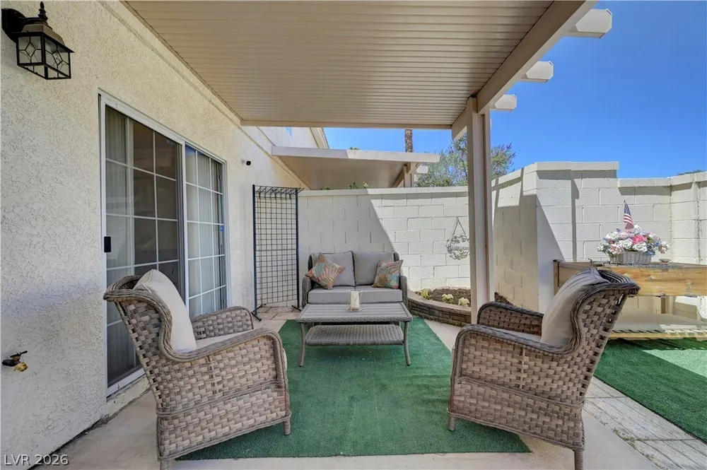 8012 Lisa Dawn Ave, Las Vegas, NV 89147