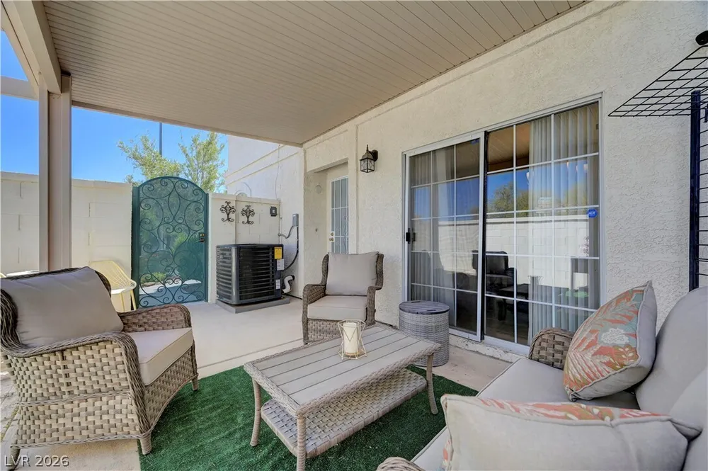 8012 Lisa Dawn Ave, Las Vegas, NV 89147