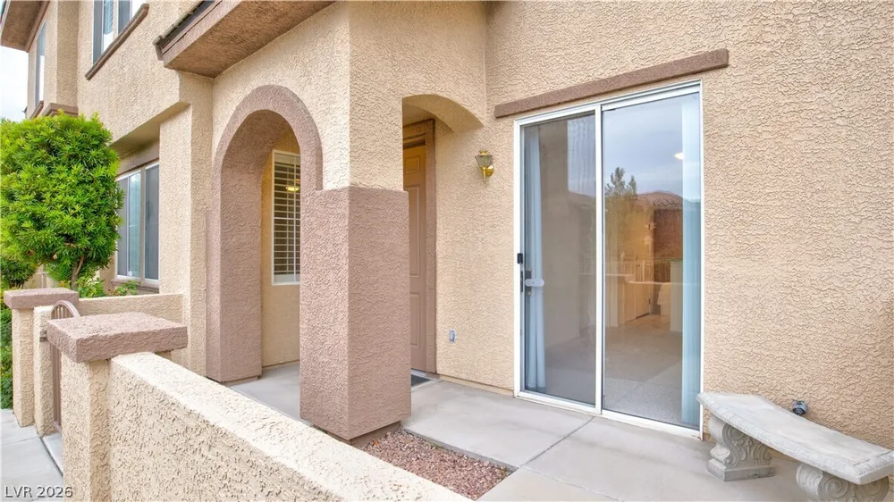 10180 Delray Beach Ave, Las Vegas, NV 89129